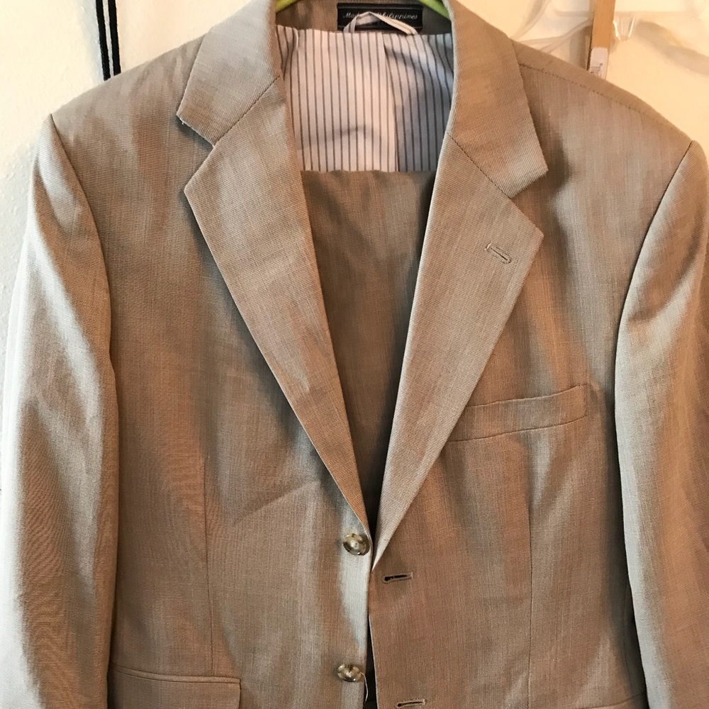 Men’s Suit